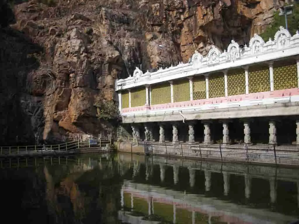 तिरुपति बालाजी मंदिर यात्रा की संपूर्ण जानकारी