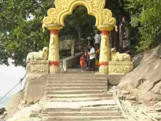 गुवाहाटी में घूमने की जगहगुवाहाटी के प्रमुख पर्यटन स्थलगुवाहाटी के प्रमुख मंदिरGuwahati Tourist Place In Hindi