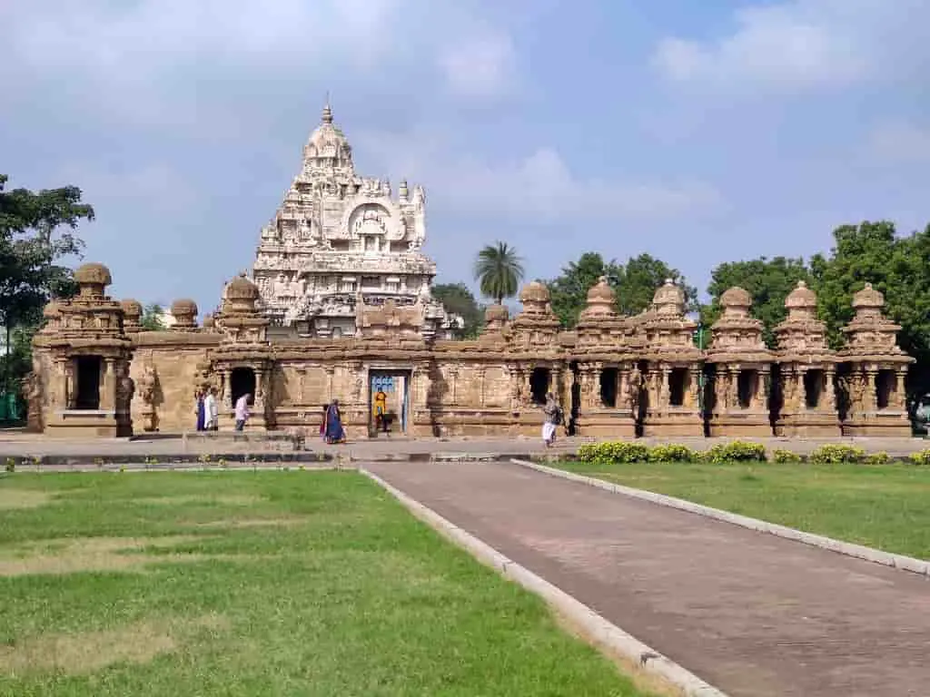 तमिलनाडु में घूमने की जगहतमिलनाडु के धार्मिक स्थलतमिलनाडु का प्रसिद्ध पर्यटन स्थलतमिलनाडु किस लिए प्रसिद्ध हैTamil Nadu घूमने जाने का सही समय