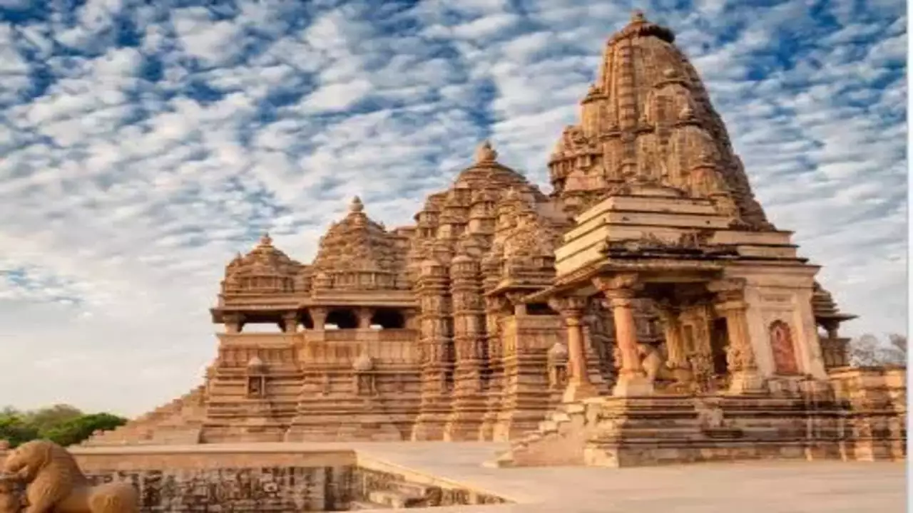 Khajuraho me ghumne ki jagah, Khajuraho tourist places, Khajuraho kaise jaye, Khajuraho ka museum,