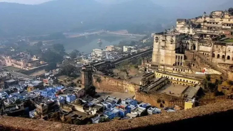 bundi me ghumne kaise jaye