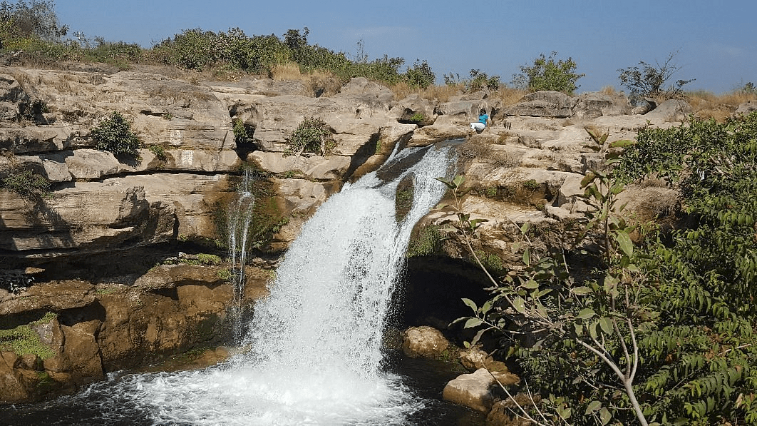 jamjir waterfall